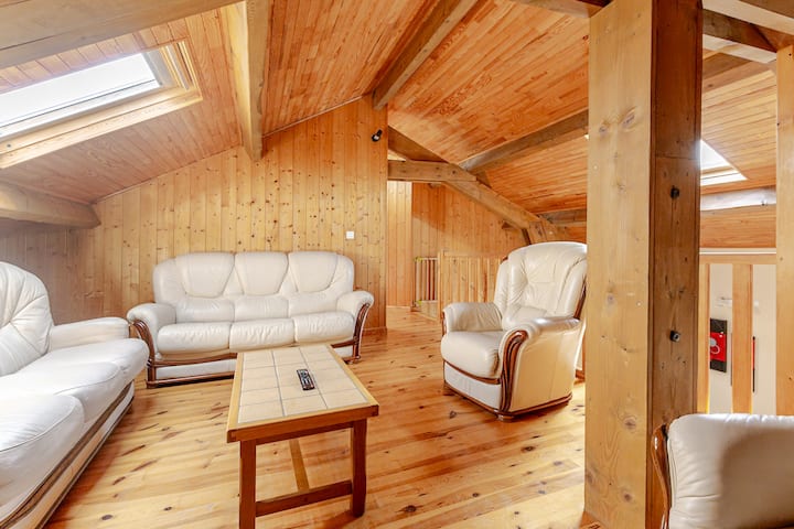 Grand Gîte à Vivre En Famille Ou Entre Amis - Saugues