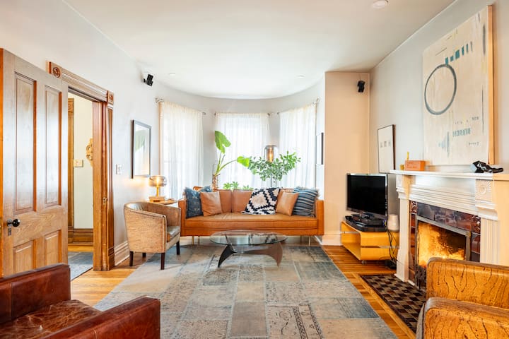 Modern Victorian in Highlands