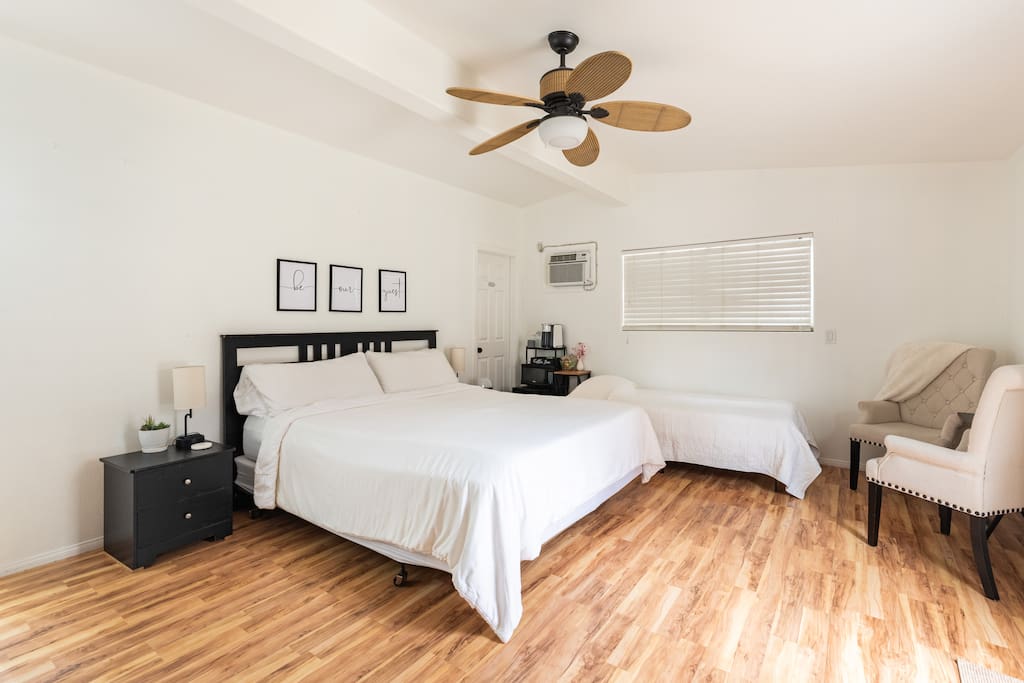 Airbnb Spacious ROOM Private Bath&Entry