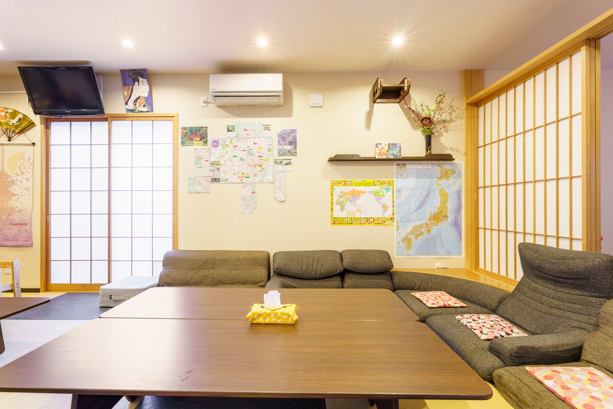 Family room (maximun 5 pix) FUJITAYA BnB - Bed and breakfasts for Rent in  Nishinanajo Hokuseino-cho, 京都府, Japan - Airbnb