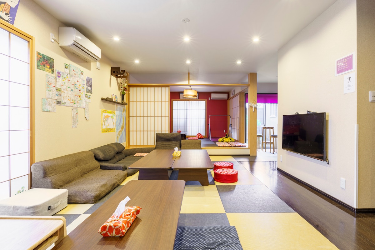 Family room (maximun 5 pix) FUJITAYA BnB - Bed and breakfasts for Rent in  Nishinanajo Hokuseino-cho, 京都府, Japan - Airbnb
