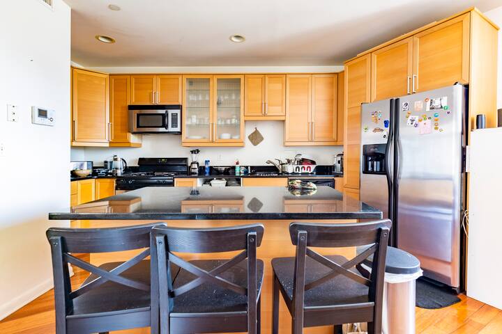 3 Bedroom Apt, BK – Williamsburg gallery image 2