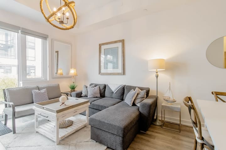 Charming And Cozy, 1 Br Professionally Decorated - Innisfil