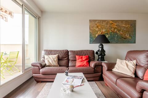 Successful Airbnb property: Beautiful 3-room apartment, heart of Gratte Ciel, next to the metro in Villeurbanne