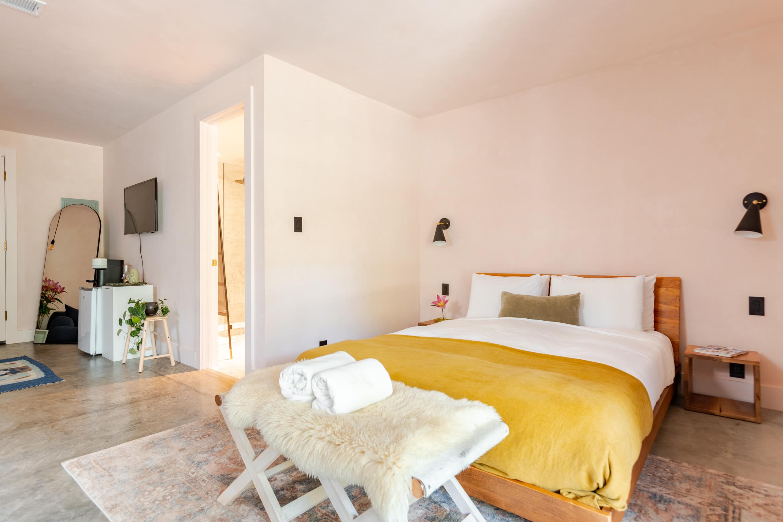 Home in San Francisco · ★4.92 · 1 bedroom · 1 bed · 1 bath - Image 15