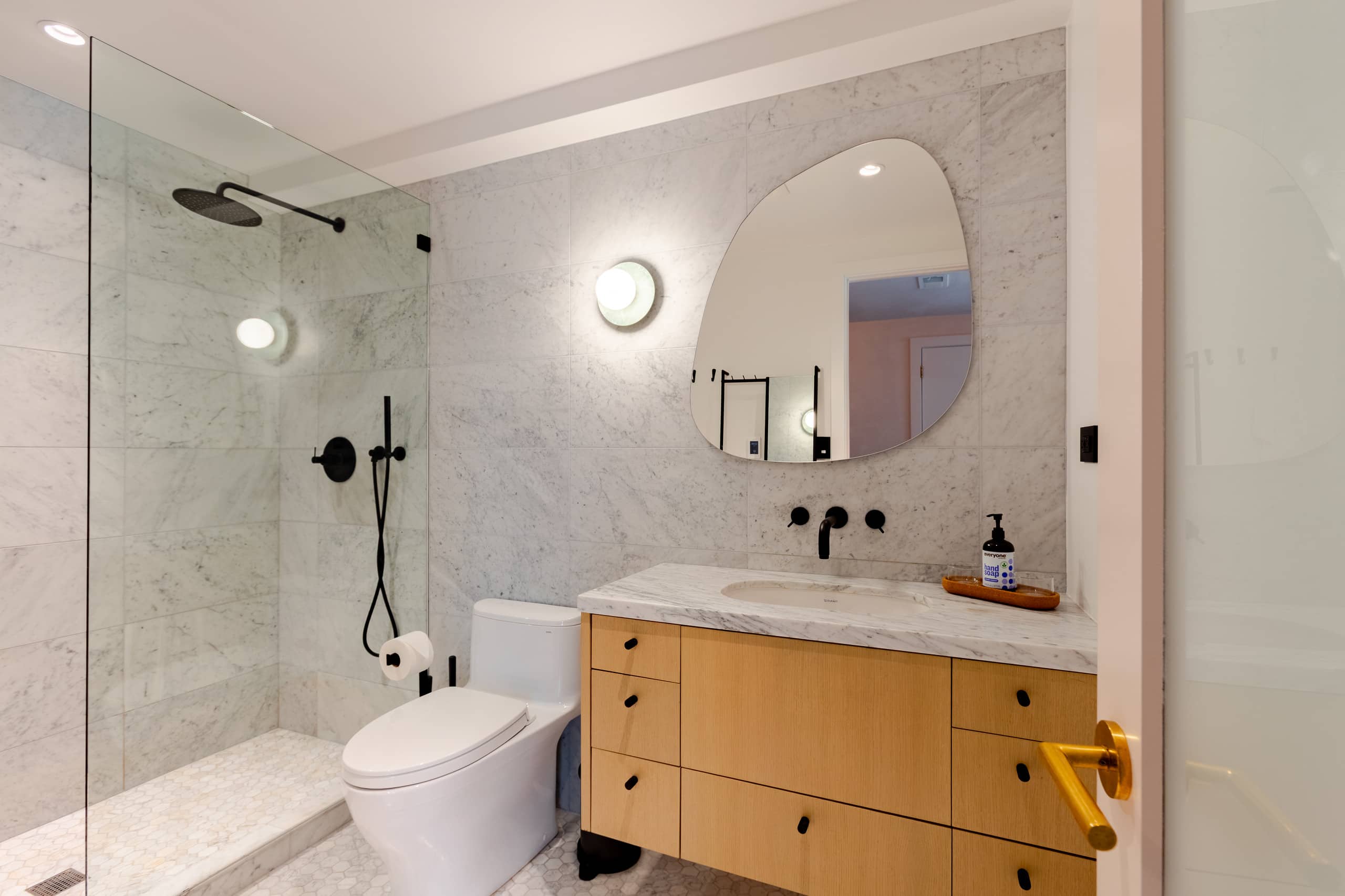 Home in San Francisco · ★4.92 · 1 bedroom · 1 bed · 1 bath - Image 29