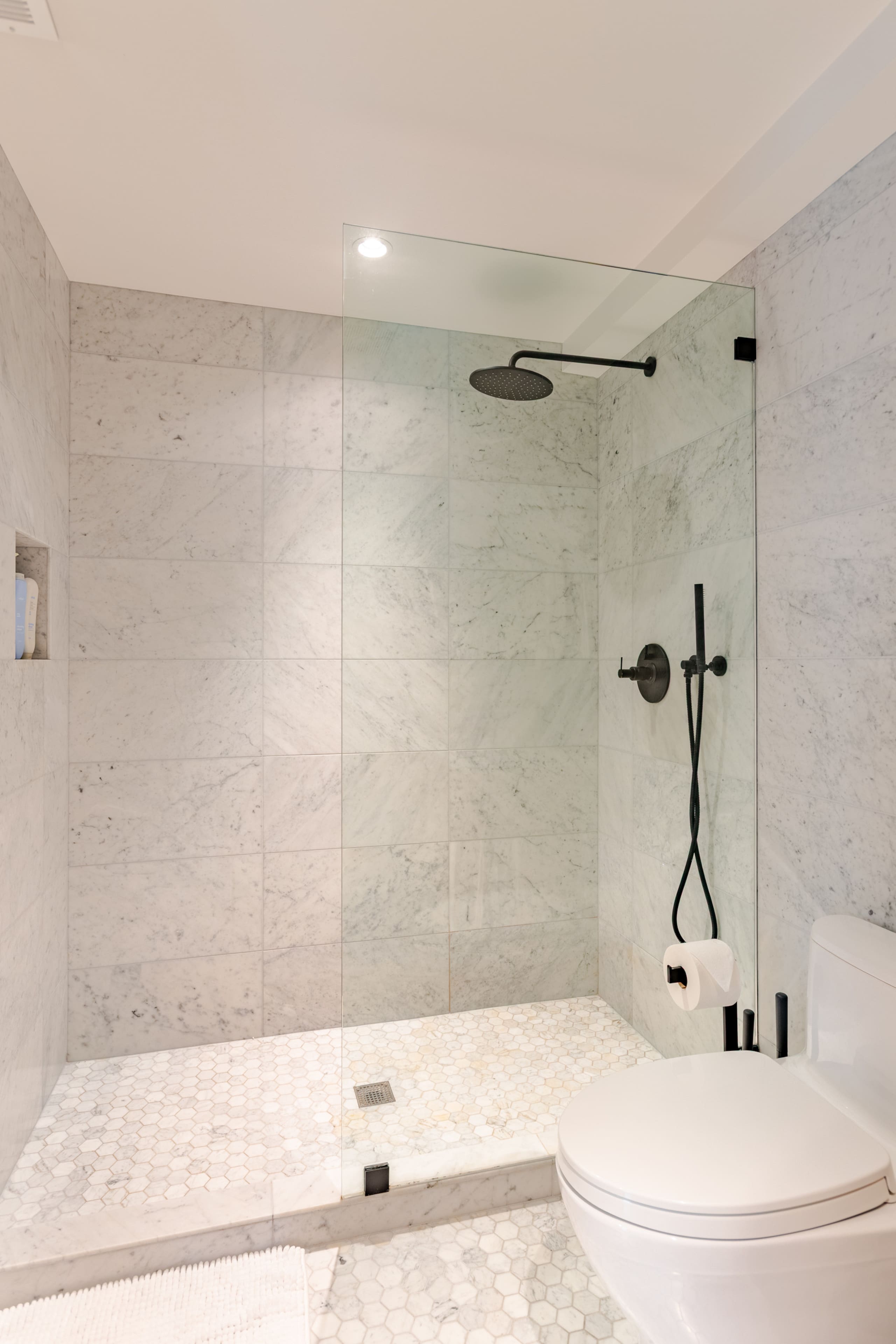 Home in San Francisco · ★4.92 · 1 bedroom · 1 bed · 1 bath - Image 19