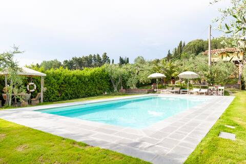 Villa Due Pini  Marti   with private pool