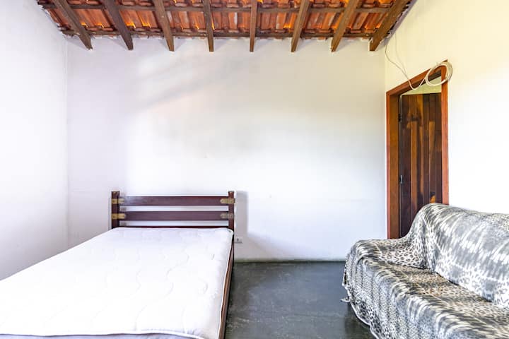 ตู้เสื้อผ้าสวีทดอมเตียงคู่และโซฟา 3 ที่นั่ง