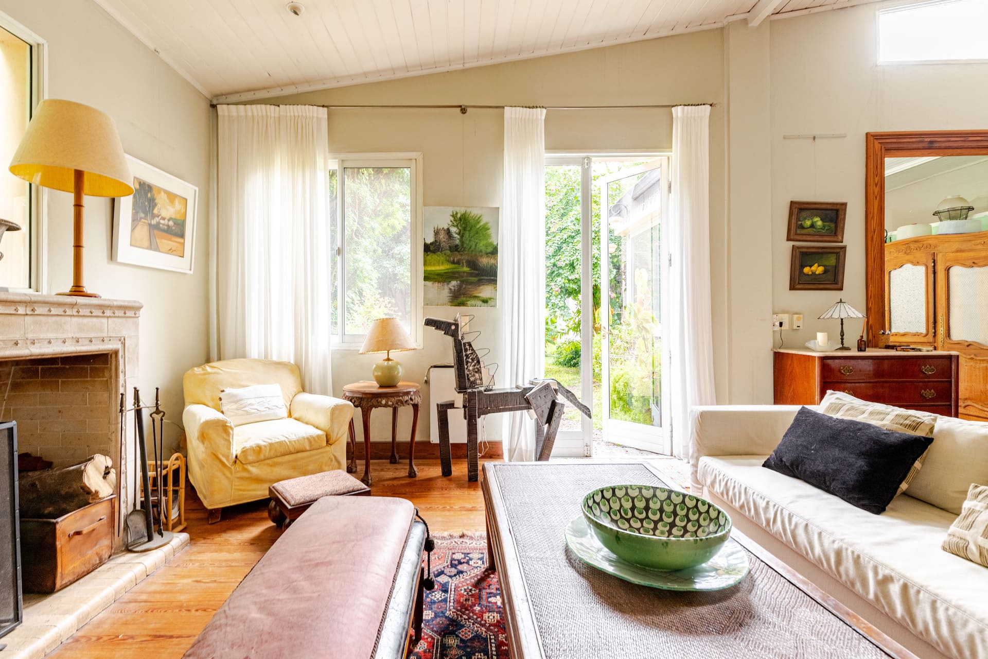 Authentic Designer Decorated House in Martinez