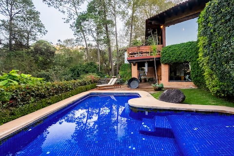Top Airbnb: A House with a Forest in Valle De Bravo