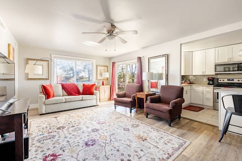 Successful Airbnb property: "THE EXECUTIVE RETREAT" Clean, Quiet, and Comfy in Franklin