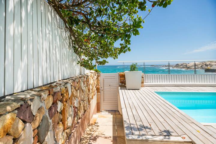 Glen Beach Bungalow Full House gallery image 5