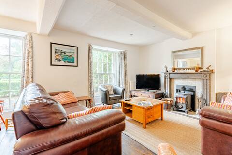 Top Airbnb: Old School House, Lake District, Hawkshead in Hawkshead
