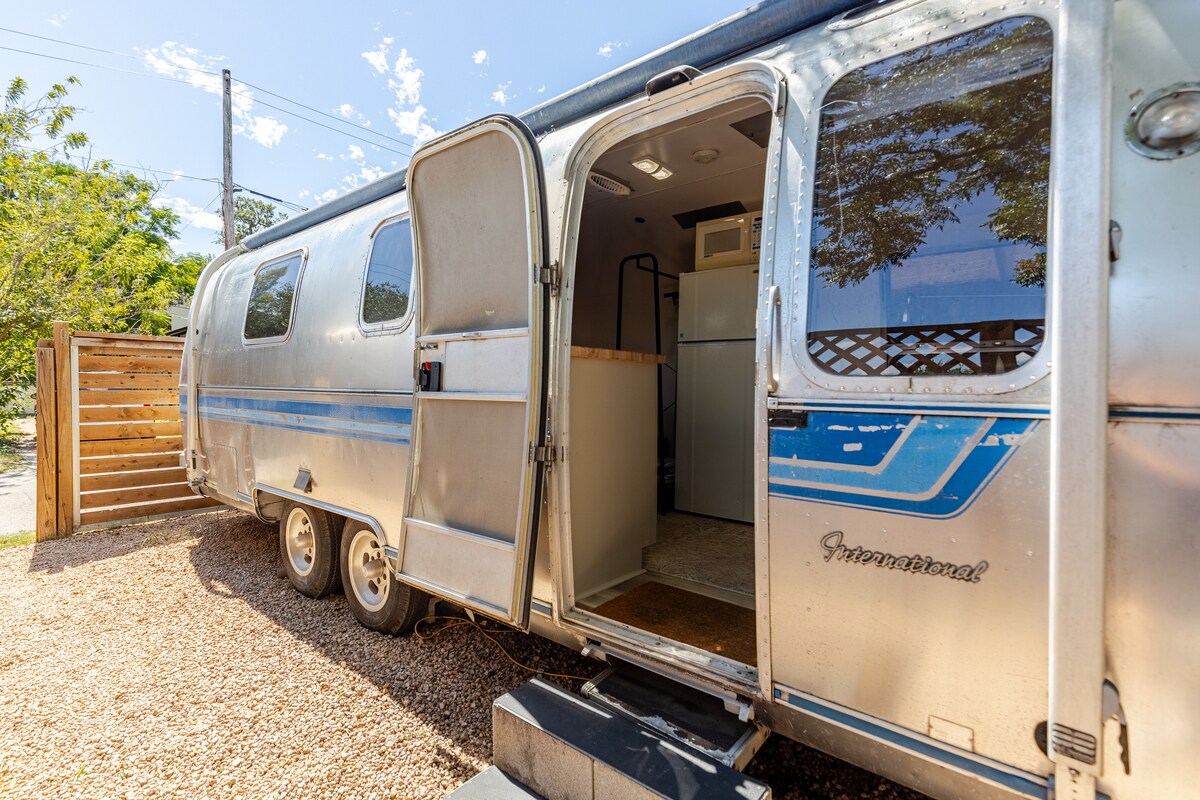 Elevated Airstream in Walkable East Austin