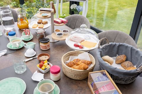 Villa Orchidées, 5km from Maastricht - breakfast