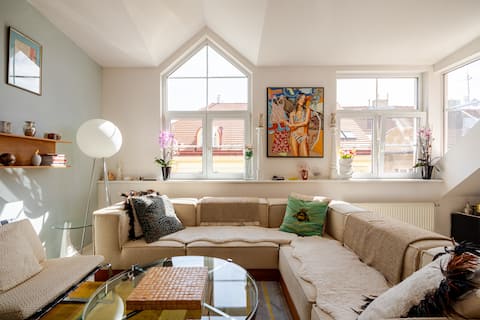 Popular Airbnb listing: Luxurious Loft Apartment next to historic centre in Praha 6