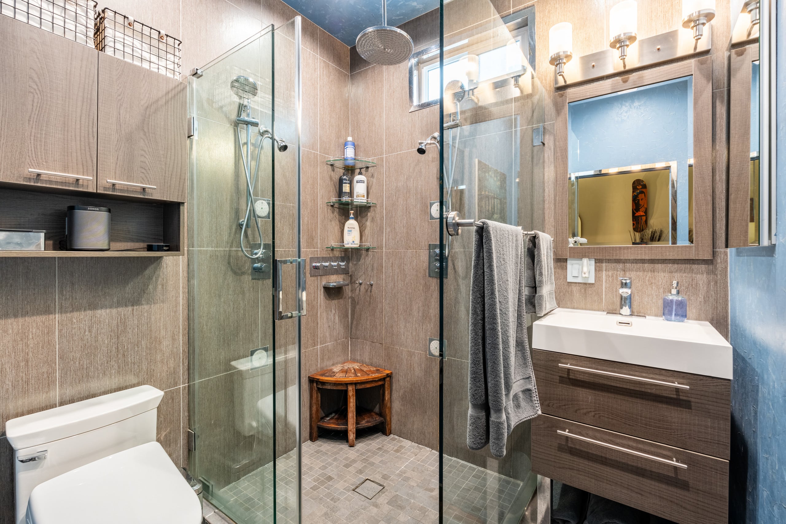 Home in San Francisco · ★4.98 · 2 bedrooms · 3 beds · 1.5 baths - Image 23