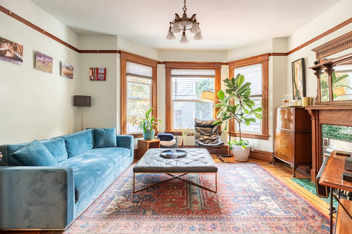 Sunset Garden Studio living room
