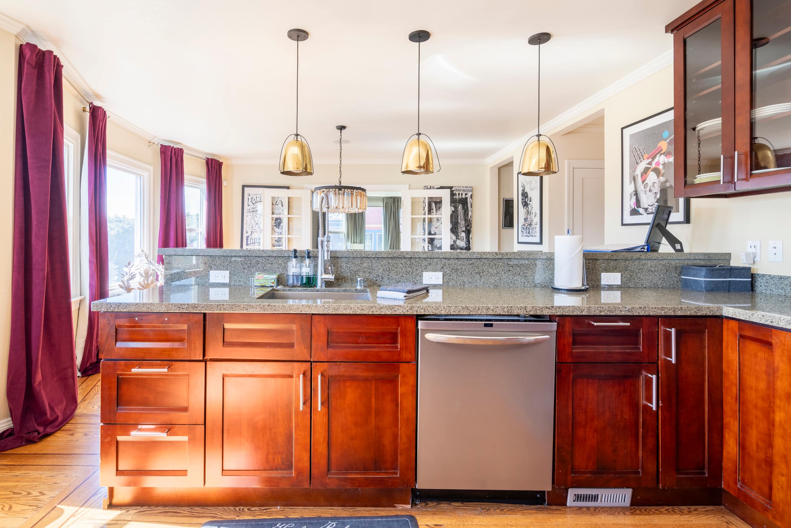 Home in San Francisco · ★4.79 · 3 bedrooms · 5 beds · 2 baths - Image 13