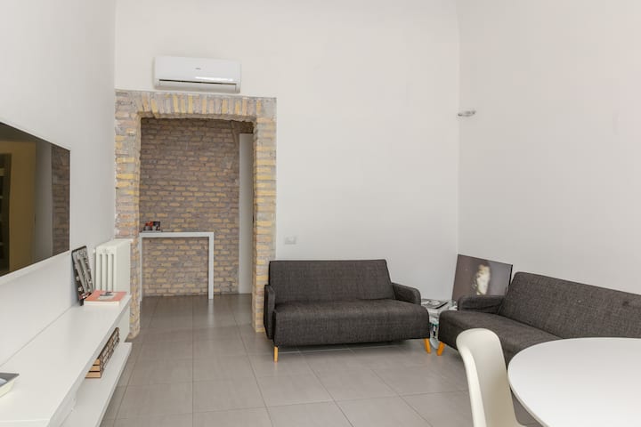 Cool&cozy Apt. Near Coliseum - Monti