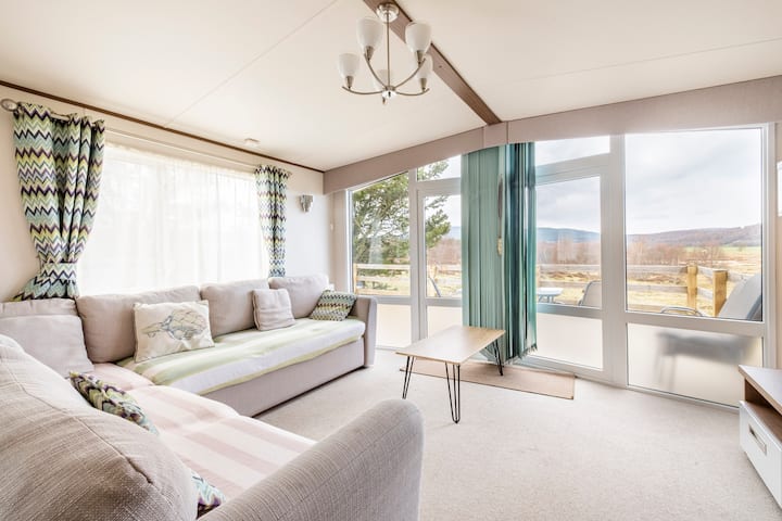 Boerewors Lodge - Boat of Garten