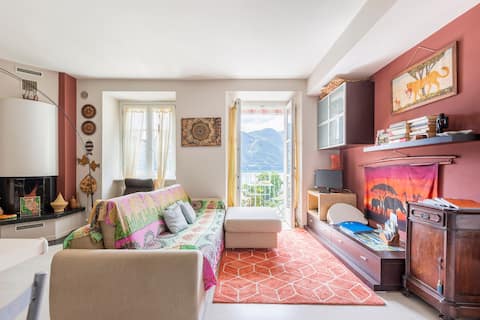 Popular Airbnb listing: La Finestra sul Lago- Charming lake view apartment in Tremezzina