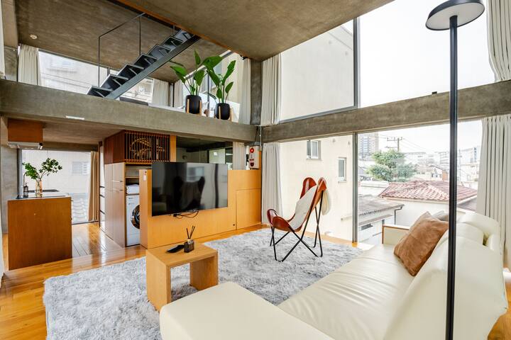 Near Shinjuku!MAX10!glass walls/roof balcony! /NM3 gallery image 2