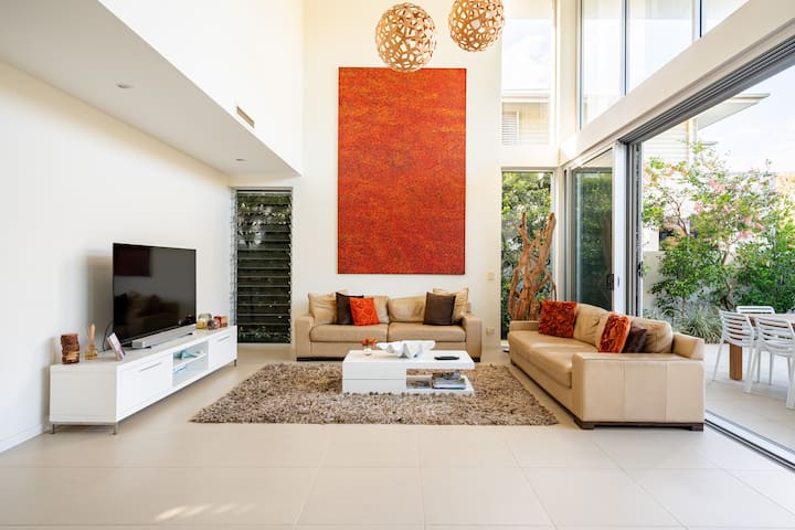 Beautiful Modern Beach House Coolum /Yaroomba Bch