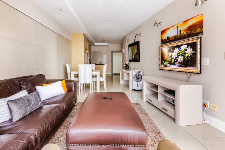 2 Bed Unit At Hydro Park Executive Suites-sandton - Sandton