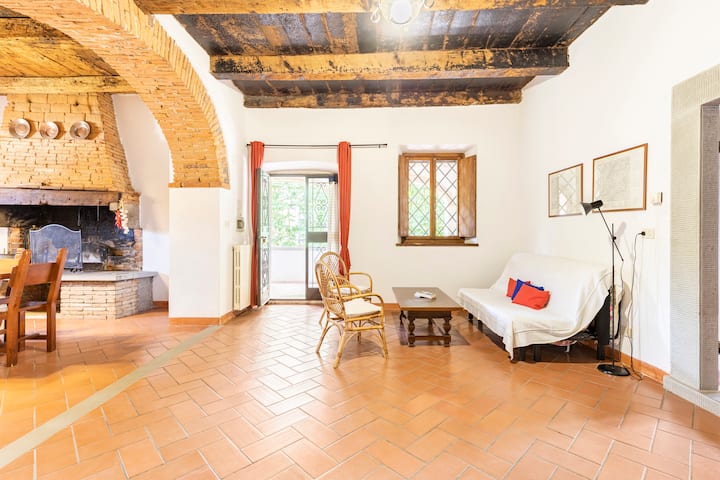 Large Apartment With Loggia In Old Farm With Pool - Toscânia