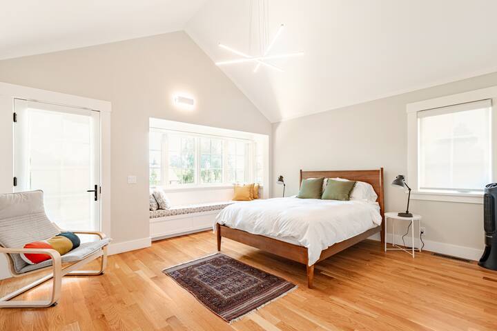 Elegant Craftsman Home – Minutes From UC Berkeley gallery image 3