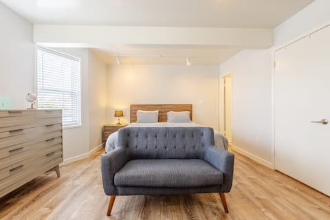 Popular Airbnb listing: North Park Hale - Newly Renovated in Greater North Park