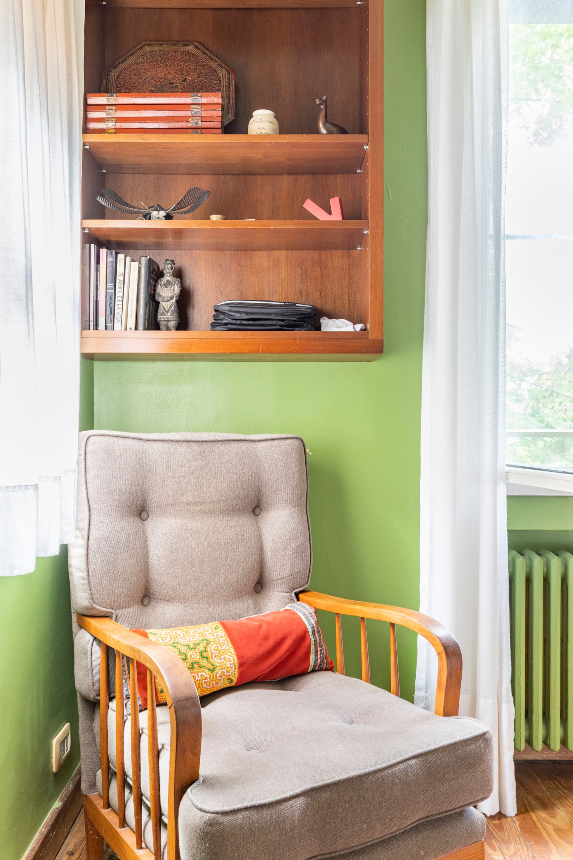 PRIVATE ROOM-STUDIO in big house&garden