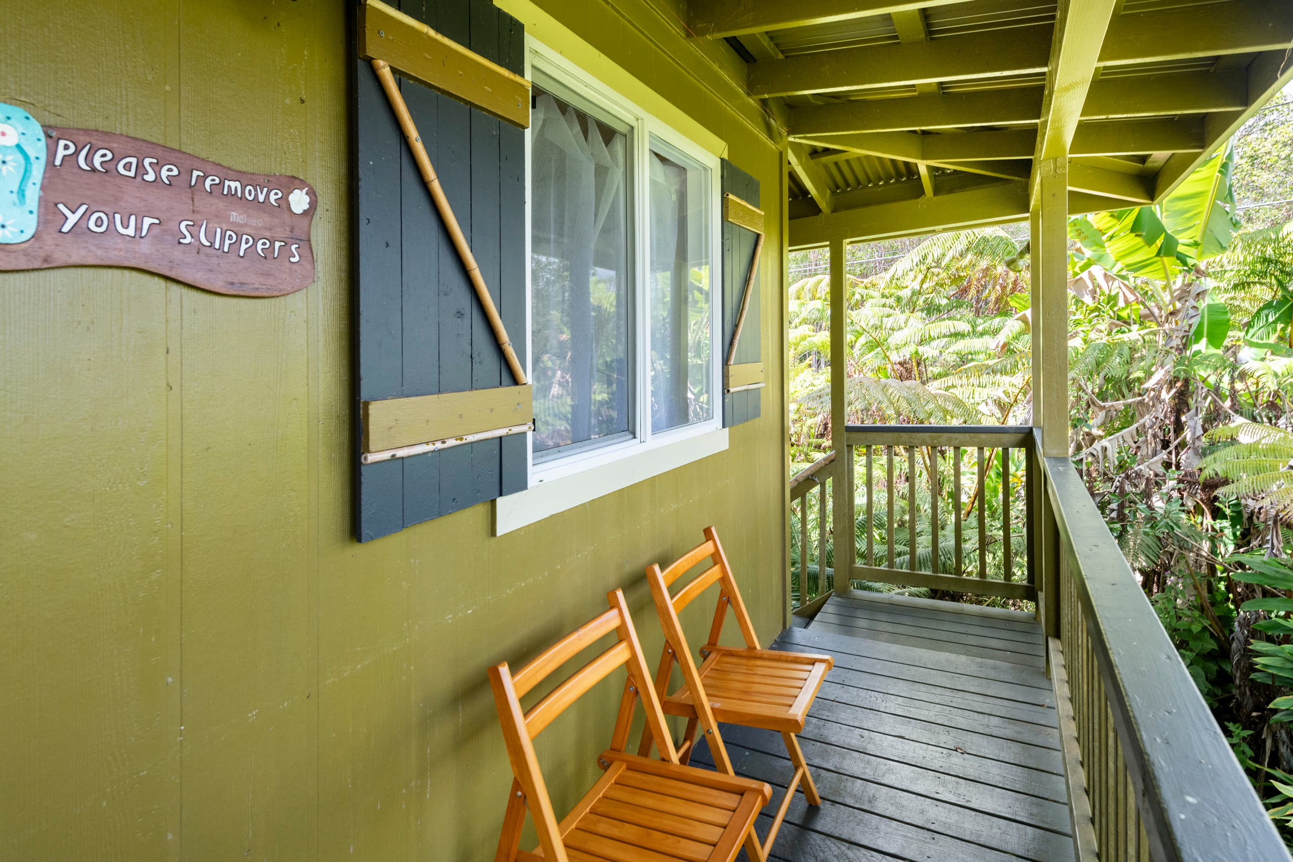 Tiny Tropical Tree House in Volcano Rain Forest, Hot Tub - Image 5