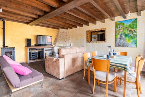 Successful Airbnb property: SENDA DEL CHORRON HOUSE. in Piloña