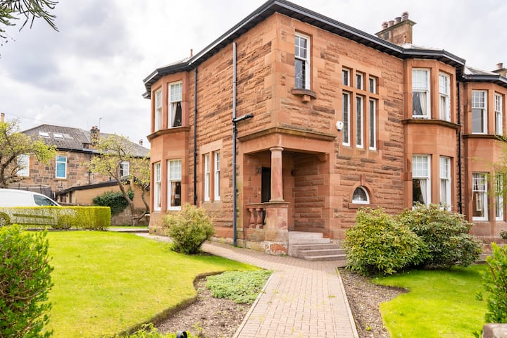 Beautiful 4 Bedroom Home