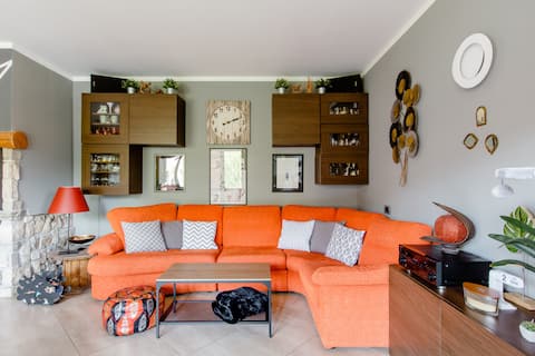 The Cat House - room for 2