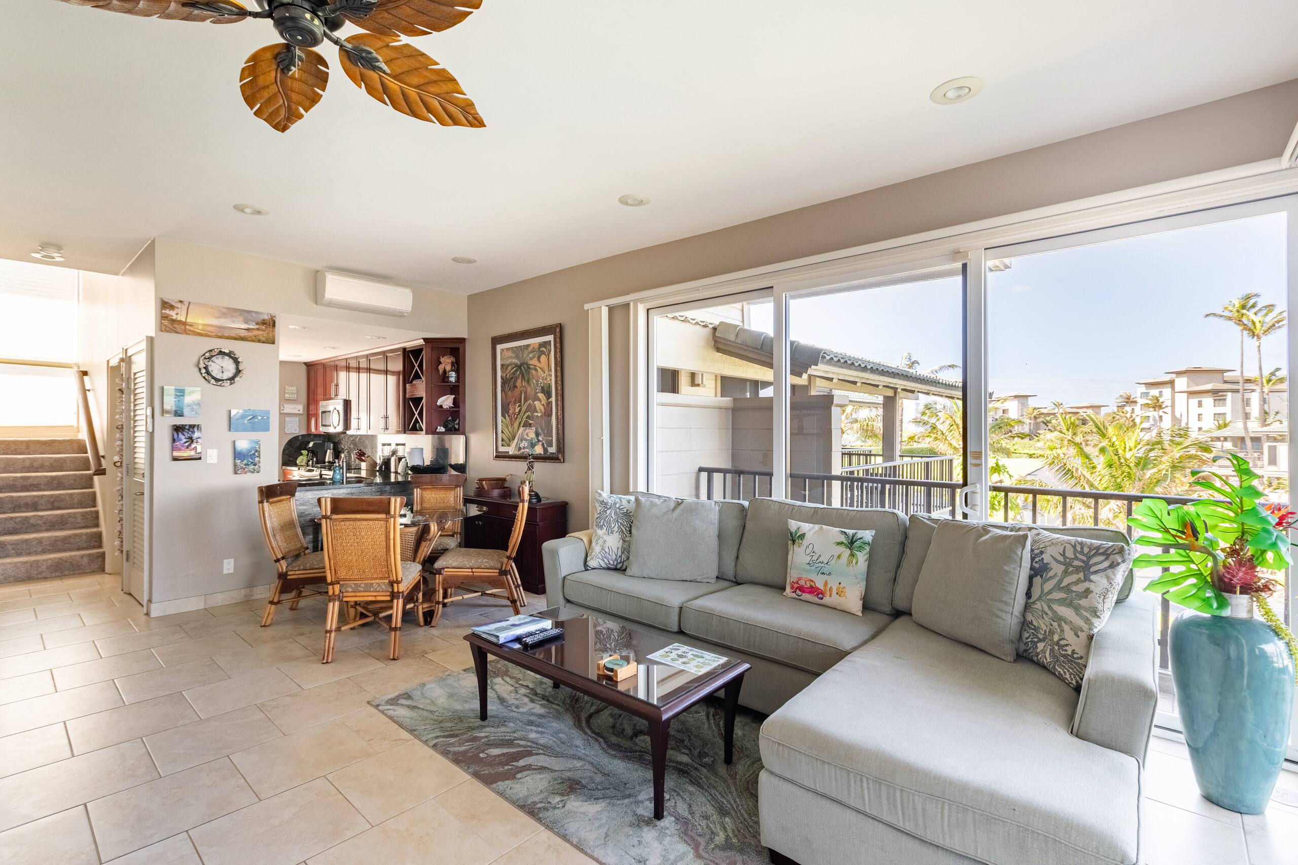 Condo in Lahaina · ★4.84 · 1 bedroom · 2 beds · 2 baths - Image 2
