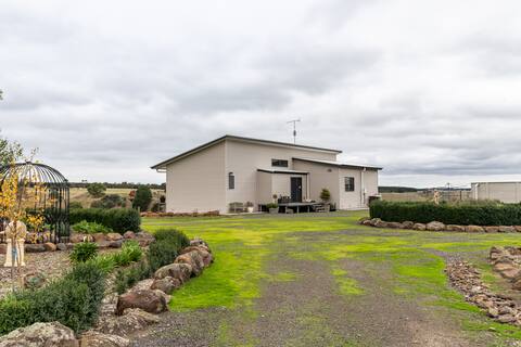 Morrisons Retreat - A picturesque farm stay