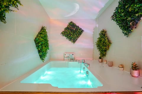 Escale Caux Cooning****  Charm and Balneo Etretat