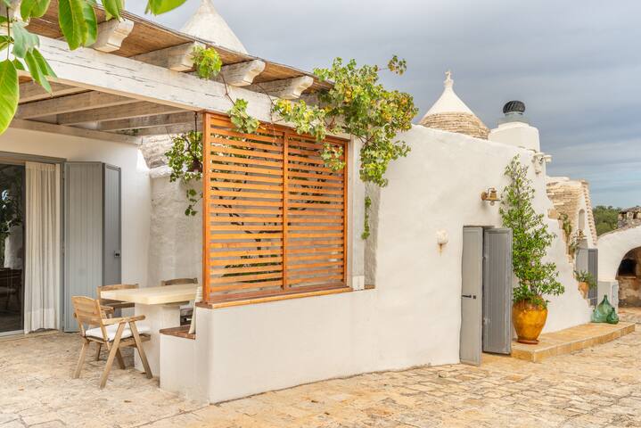 Trullo a ll’éra—Historic Rural Comfort in Ceglie Messapica gallery image 2