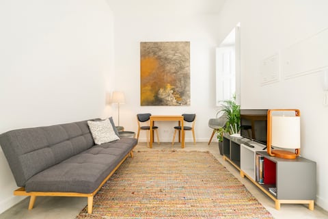 Top performing Airbnb: Red House (3) in Faro