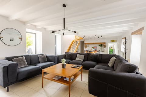 Le 16 du Bout du Monde: walking distance to the beach.