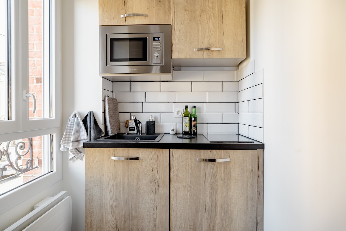 Airbnb performant: L'Escale – Air-Conditioned Studio Near the Train Station à Sud Gare