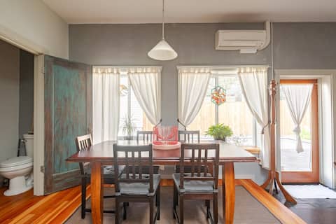 Artsy, Lofty, Open 1BR comfort in Converted Church