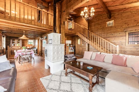 Peaceful chalet in nature, nice view of the lake