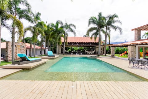 Luxury farm villavicencio restrepo