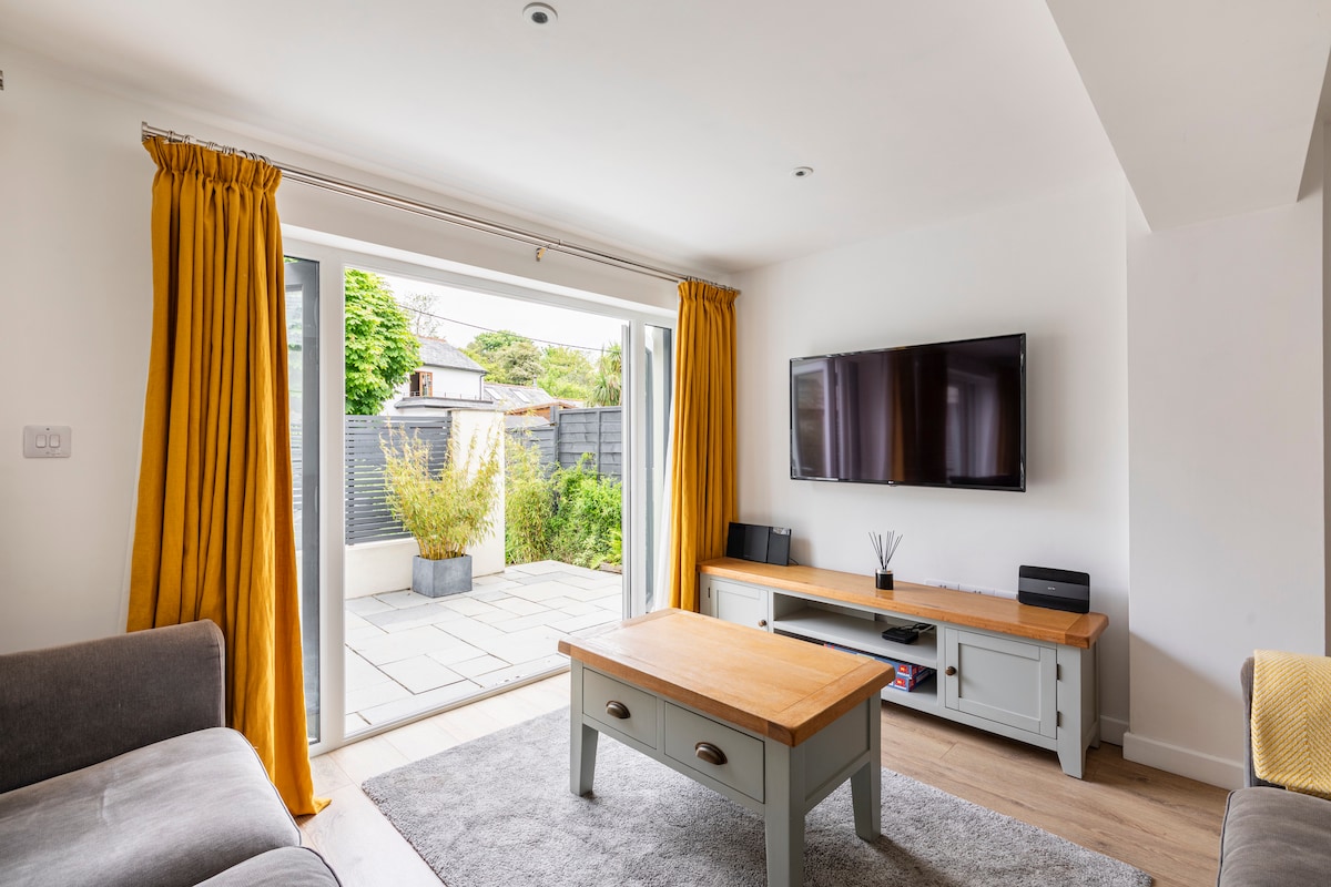 Popular Airbnb listing: Luxurious home secluded location with rural views in Cornwall