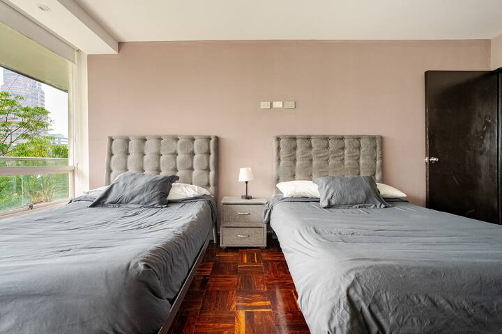 Amplio depa 4recamaras y balcón en Masaryk. gallery image 4